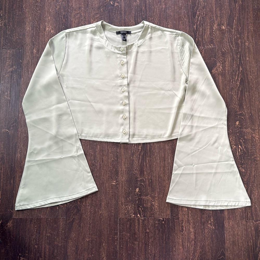 Forever 21 Mint Green Satin Bell Sleeve Button Up Shirt Blouse Size XS